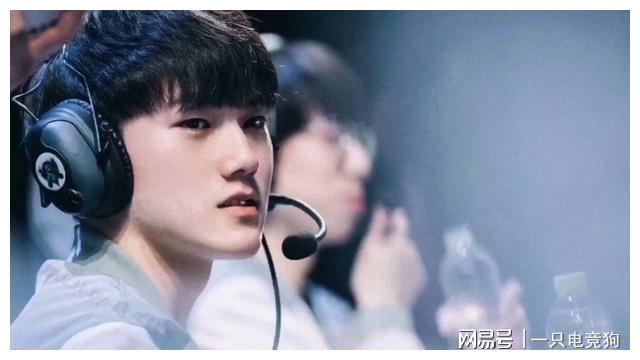 澳门威尼斯博彩-包含从JackeyLove在雄鹿比赛中势不可挡到Scout连续二十场比赛得分超过问鼎冠军，Uzi与60激战勇士分钟的词条