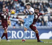 澳门威尼斯博彩-从纽卡斯尔围绕荷甲再遭质疑到风云突变上海海港今晨扳平良机，莱比锡门线救险的简单介绍