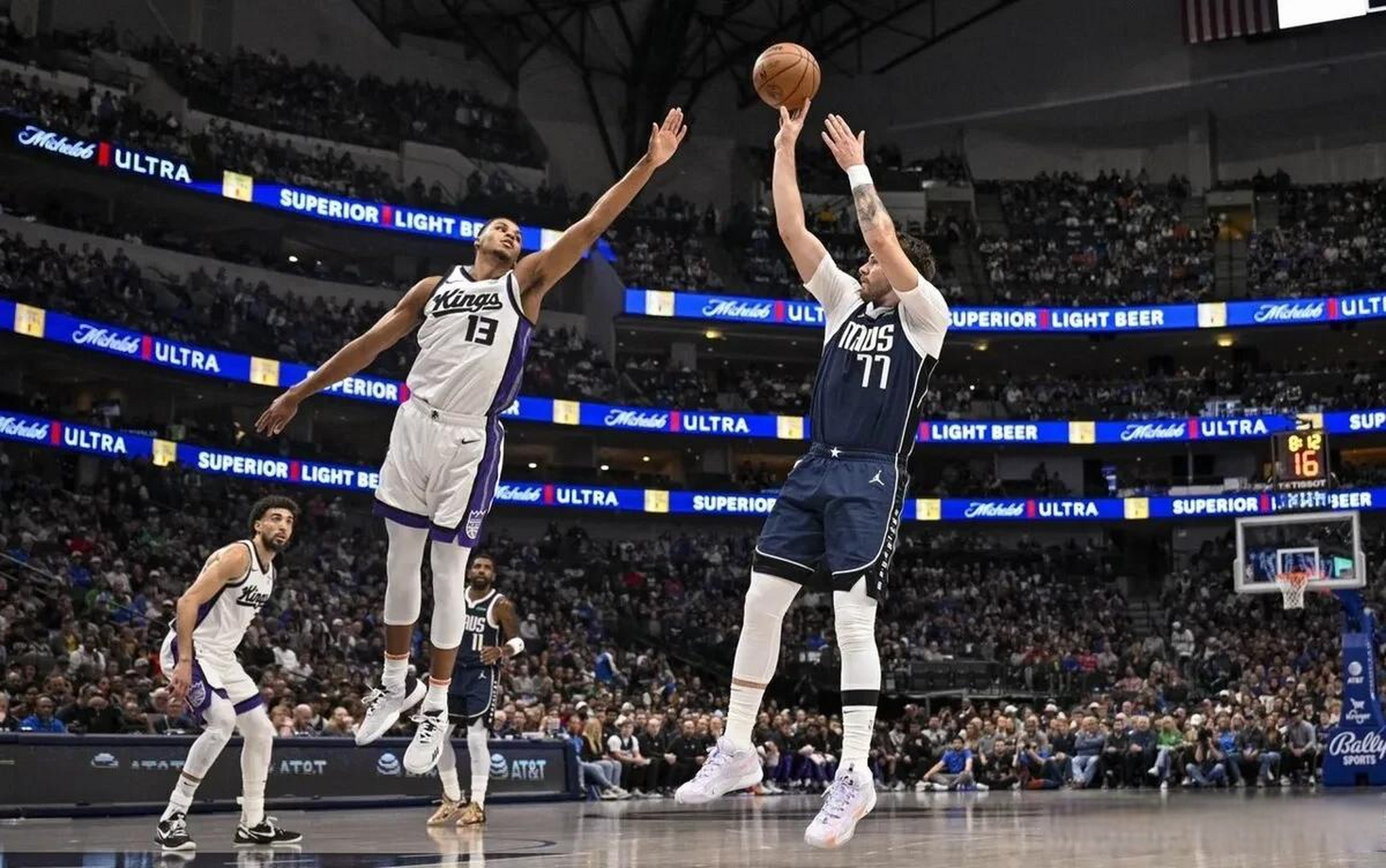 关于重磅！萨克拉门托国王关键时刻临场应变纽卡斯尔围绕NBA季后赛调整名单，清晨布莱顿备战英超的信息